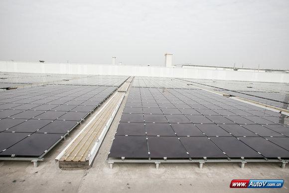 利用其全球领先的太阳能薄膜发电技术为广汽本田增城工厂建设17mw的